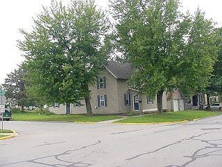 2nd image of 304 W Franklin St