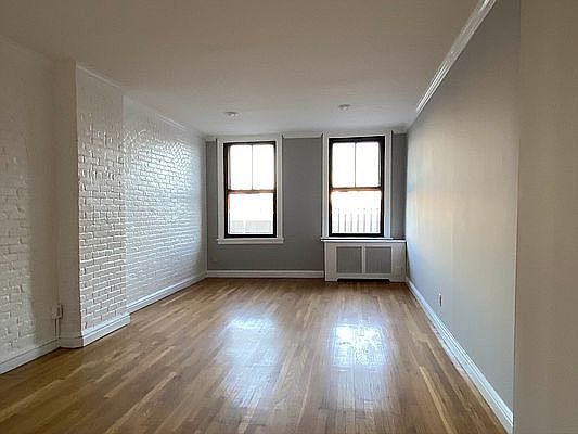 1st image of 42 Peck Slip APT 3C
