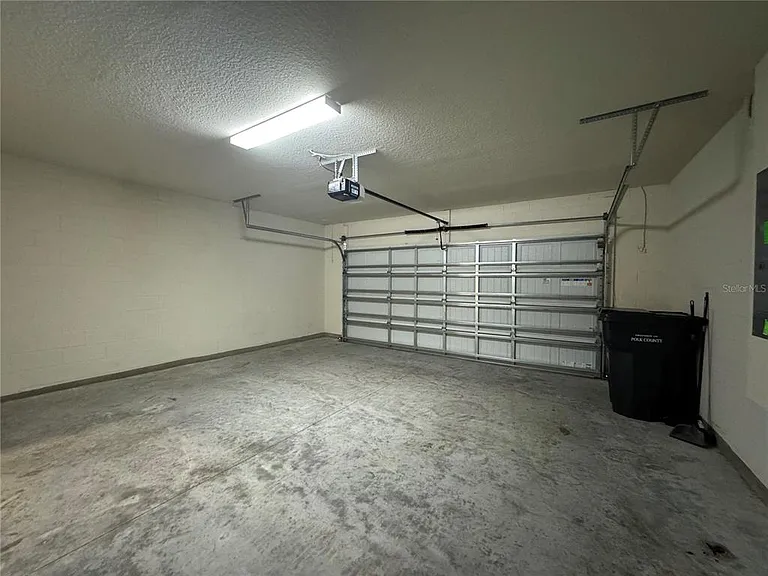 2102 Charming Ave — Photo 30