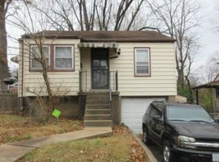 2 Lamar Dr, Saint Louis, MO 63136