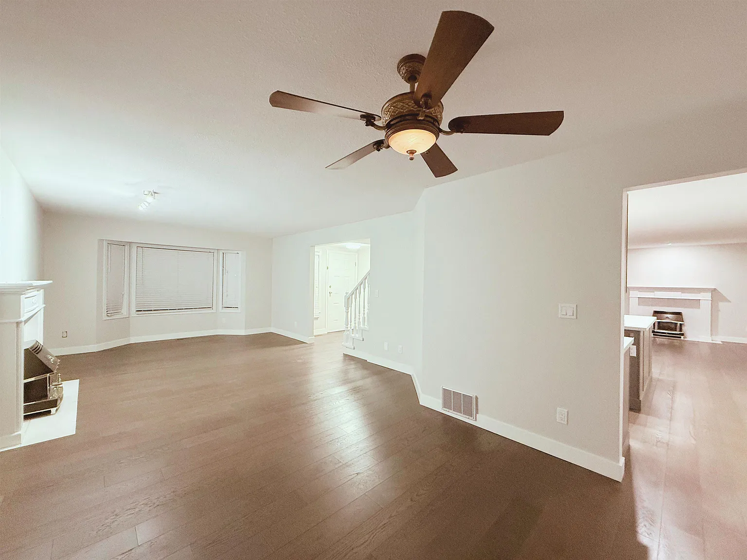 4 bed, 1850 sqft, $4,000 — Photo 3