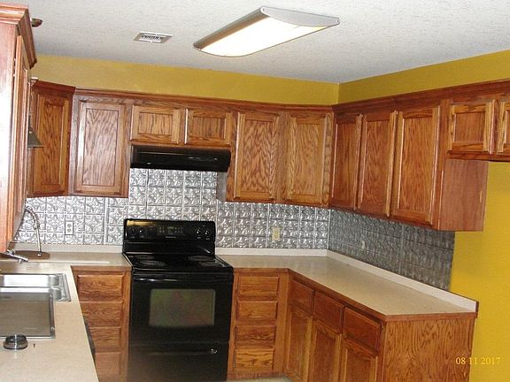 3rd image of 2096 County Road 3361