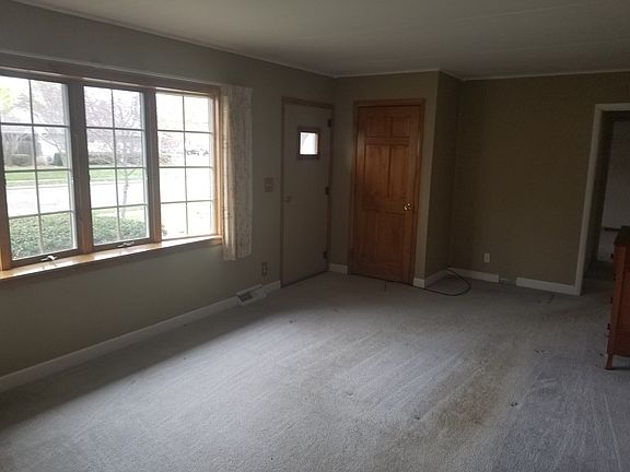 4th image of 202 Lynhurst Ave