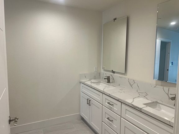 3rd image of 5070 72nd St #107