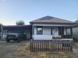 166 SE Hoover Ave, Roseburg, OR 97470