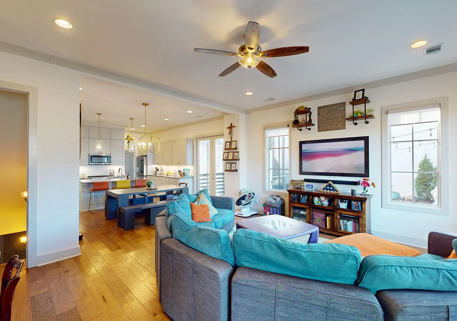 Available the beginning of September 2026! A Wonderful 4 Bdrm, 3.5 Bath on outskirts of Eastchase — Photo 4
