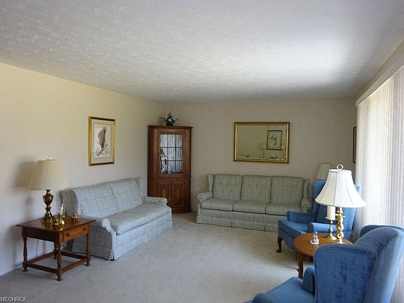 3rd image of 1200 Constitution Dr