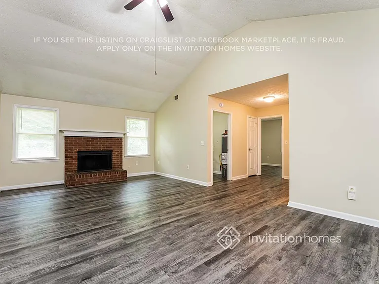 4793 Cedar Lake Dr SE — Photo 3