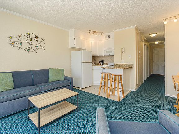 4th image of 6102 Seawall Blvd #240