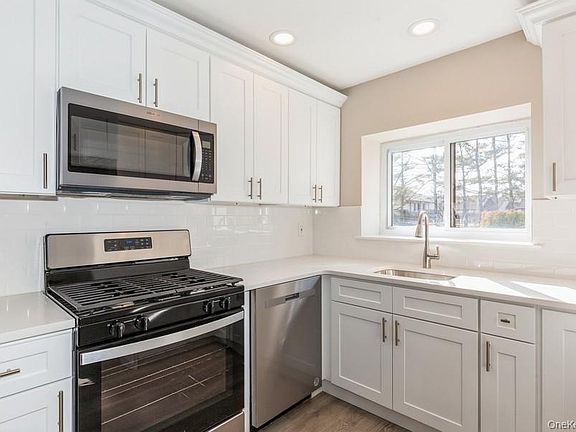5th image of 524 Picasso Way #524