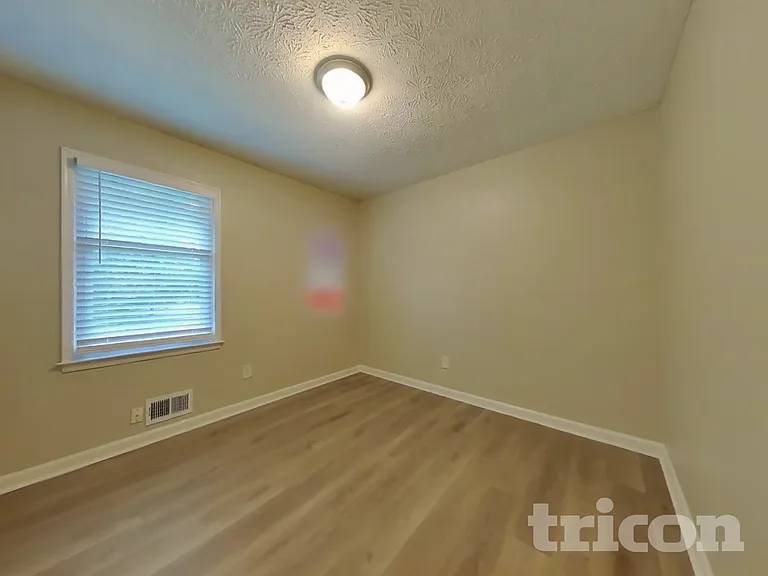 167 Hardy Cir — Photo 10