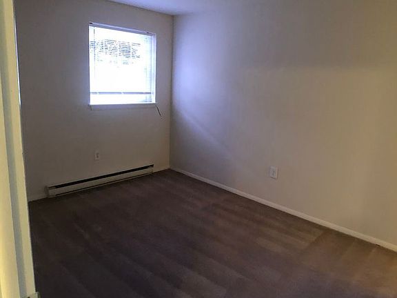 3rd image of 500 Walnut St APT A3