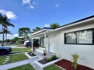 1795 Lauderdale Manor Dr, Fort Lauderdale, FL 33311