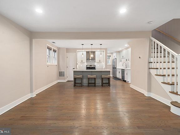 3rd image of 50 53rd St SE