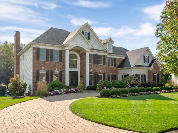 18008 Tara Woods Ct, Chesterfield, MO 63005