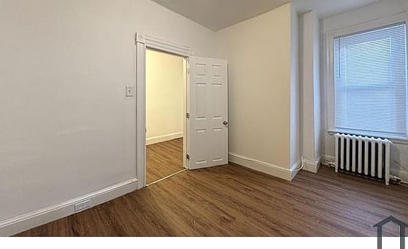 3rd image of 426 N Robinson St