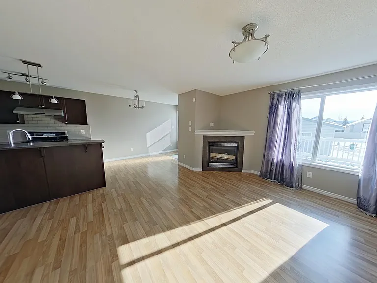 7665 Schmid Cres NW — Photo 6