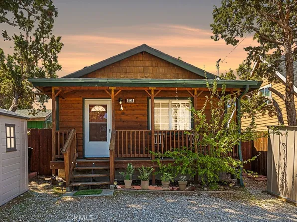 2136 3rd Ln, Big Bear City, CA 92314