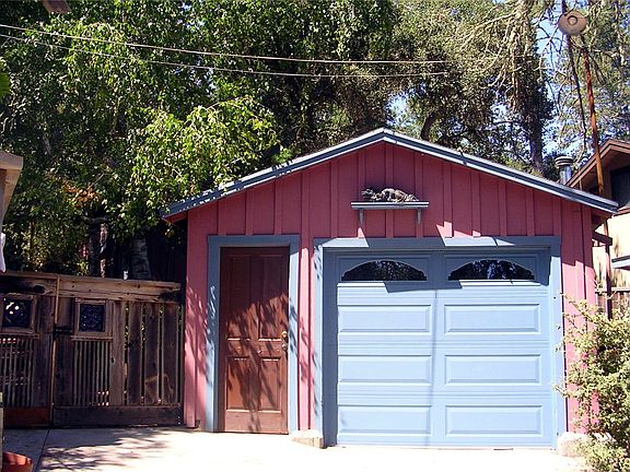 1 Car Detached Garage