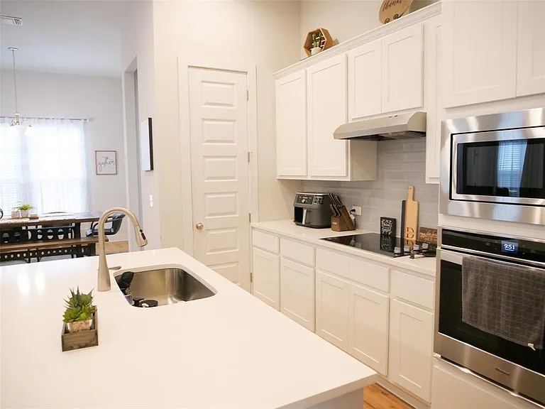 9621 Evening Canopy Dr — Photo 18