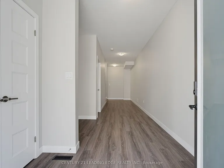 915 Georgetown Dr — Photo 4