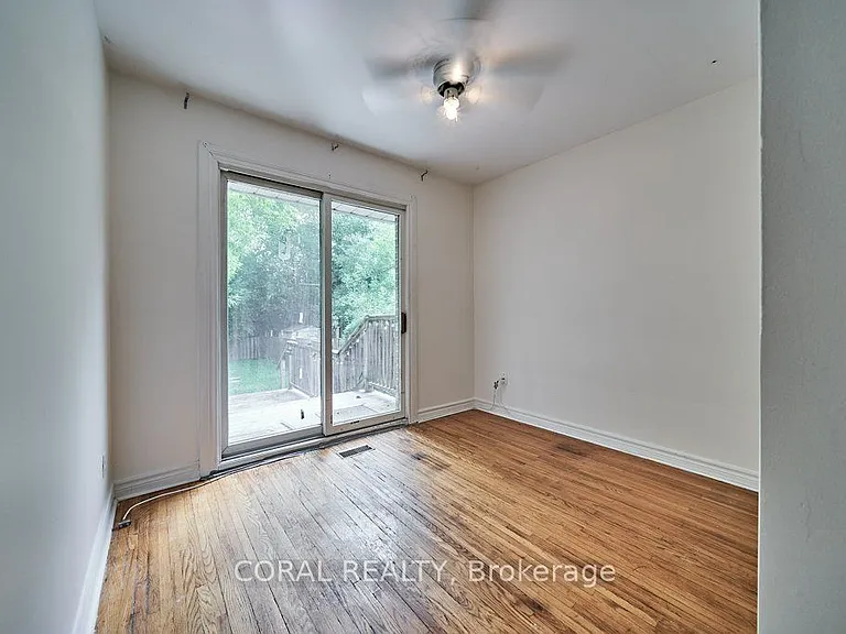 213 Cabot St — Photo 17