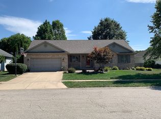 3908 Rocky Falls Rd, Springfield, IL 62711