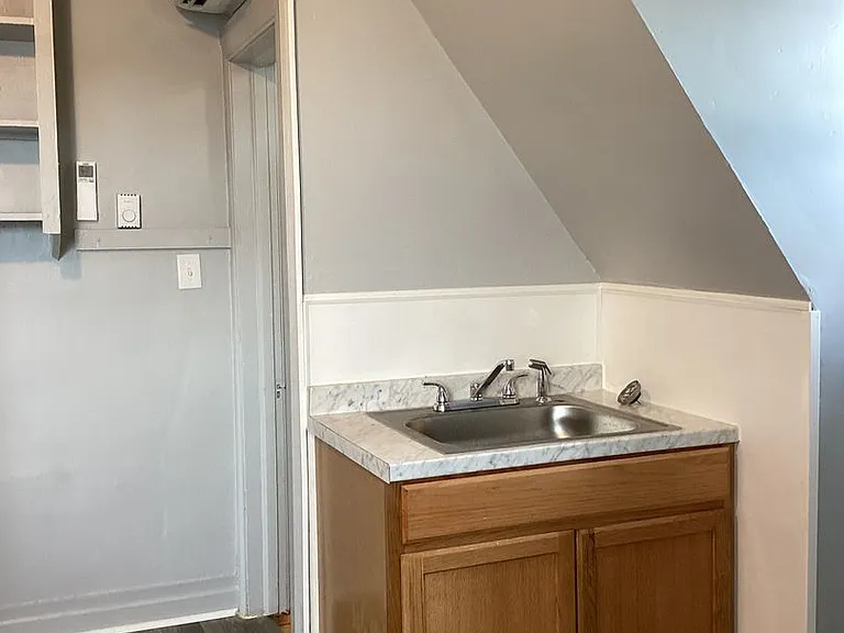 39-43 E Main St — Photo 5