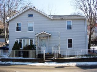 81 Middle St, Waterbury, CT 06706