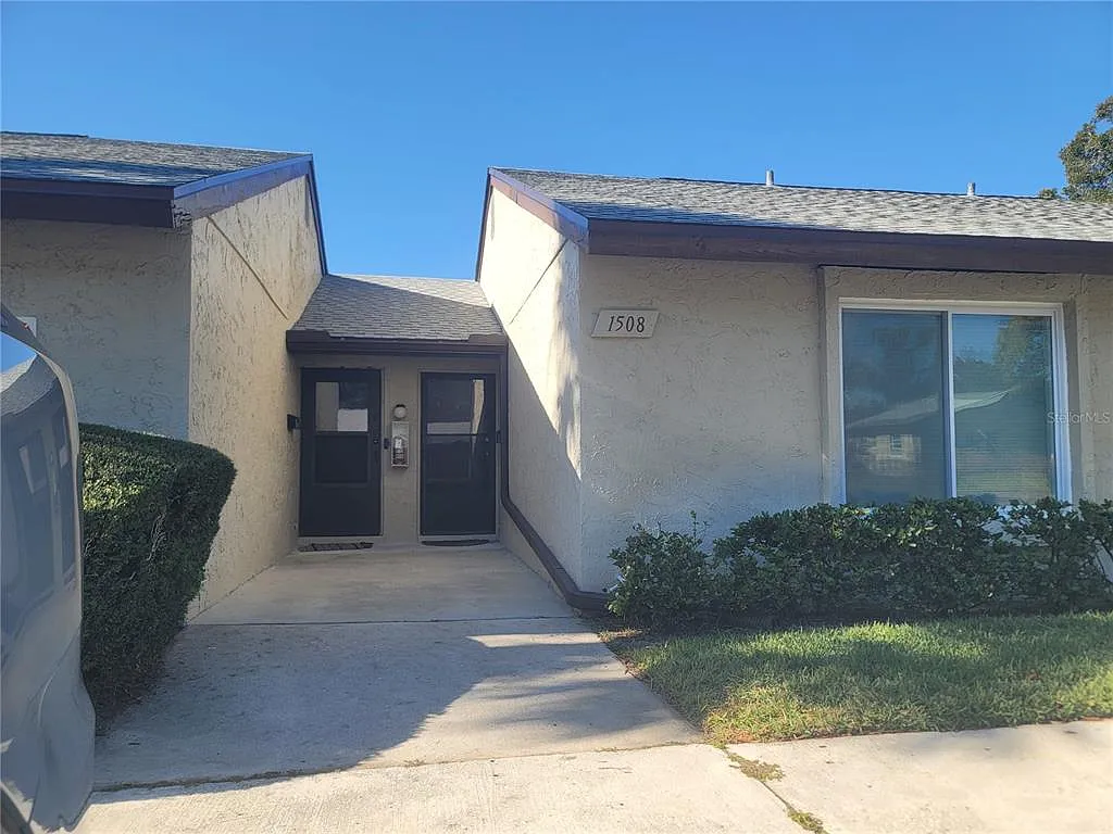 1 bed, 1.0 bath, 590 sqft, $2,300 — Photo 1
