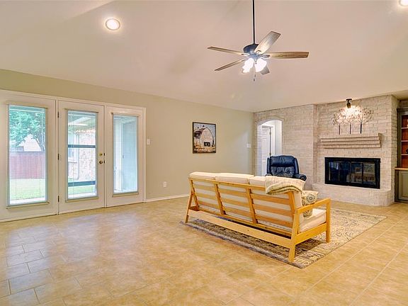 5th image of 5021 Alicia Dr