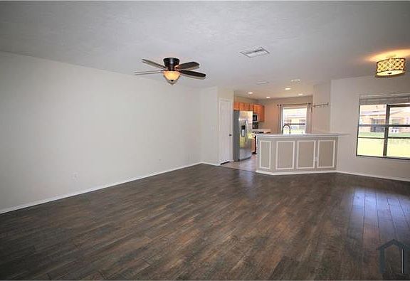 3rd image of 2634 Oleander Lakes Dr