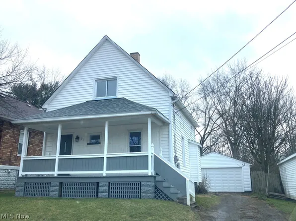 31 Gordon St, Girard, OH 44420