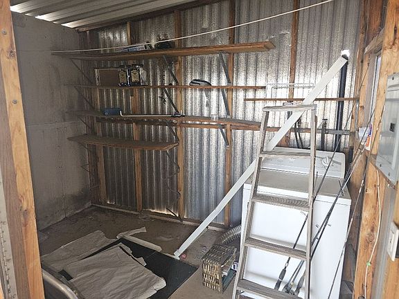 5th image of 303 N Lindsay Rd #R-032