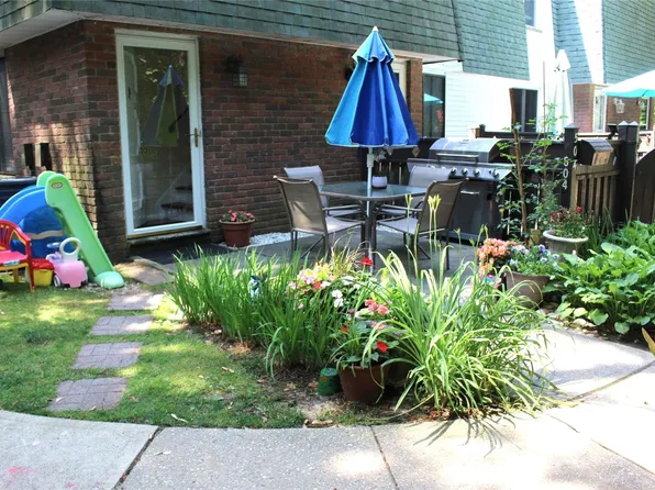 504 Daryl Drive #504, Medford, NY 11763