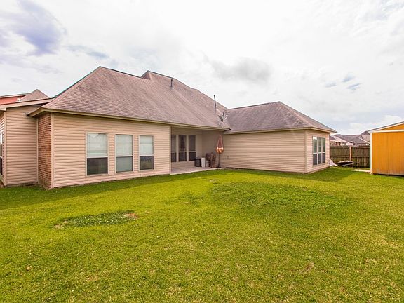 4th image of 41219 New Orleans Dr
