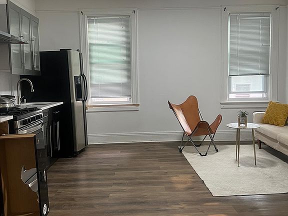 2nd image of 610 Van Cortlandt Park Ave Floor 2