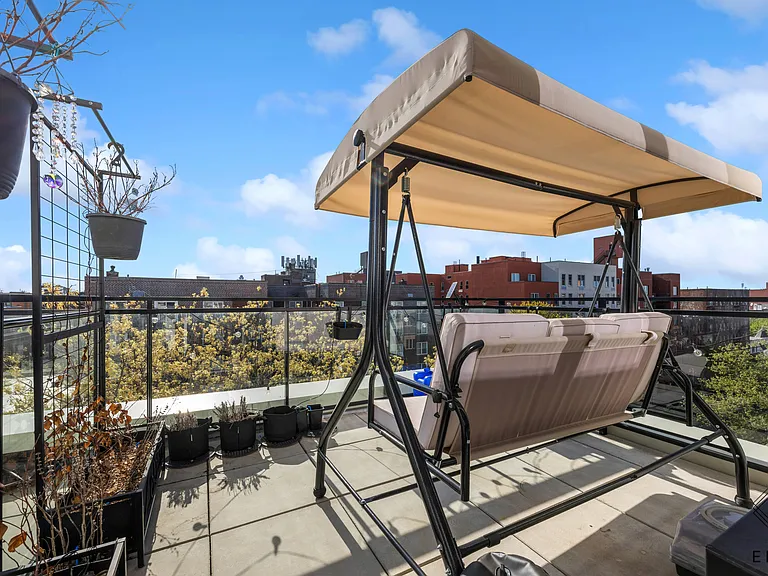 2045 Ocean Ave #805 — Photo 3