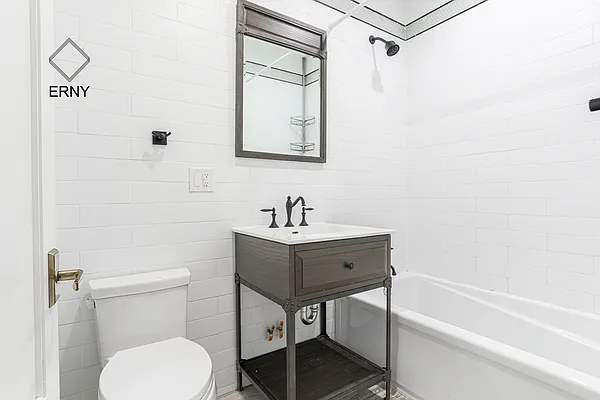 Rented by ERNY LLC | media 9