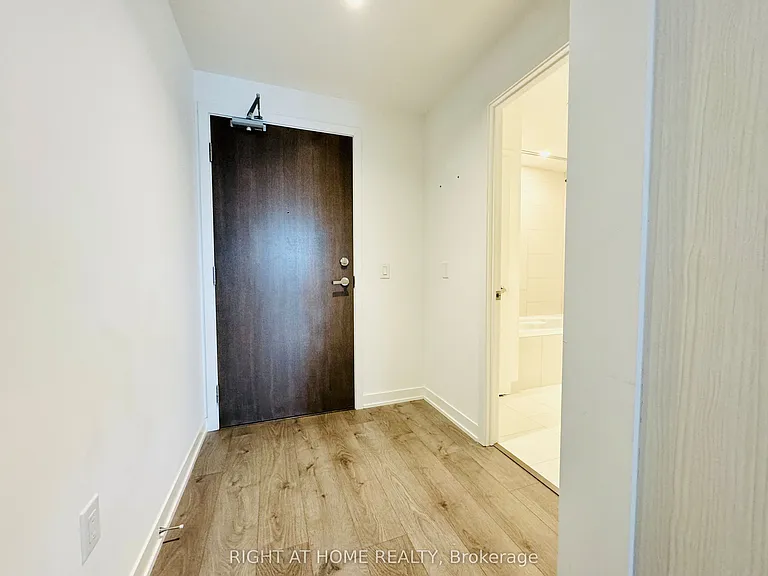 20 Richardson St #404 — Photo 21
