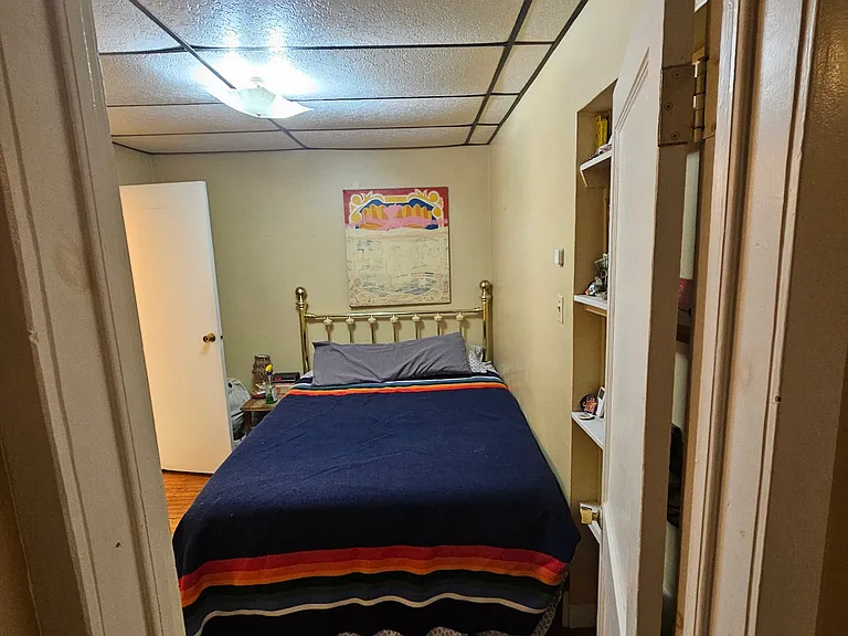 256 S Evaline St #2 — Photo 8