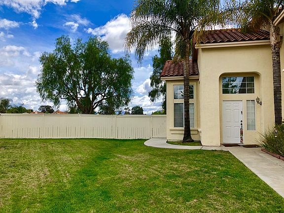 3rd image of 40208 Valeriana Ct