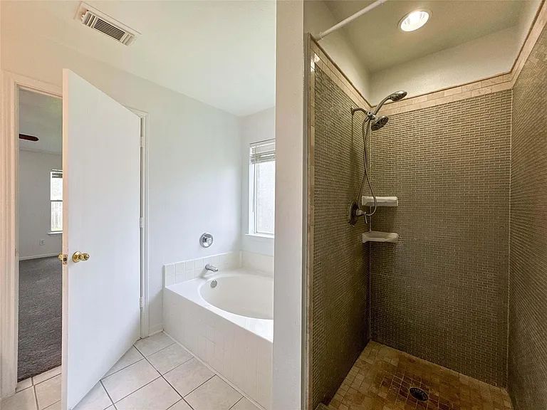 3209 Wheatmeadow Ct — Photo 17