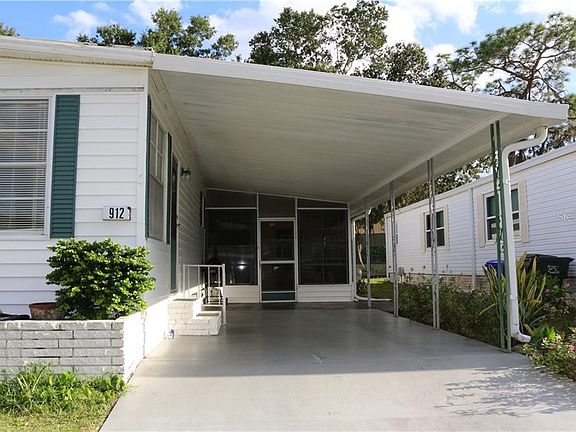3rd image of 912 Forest Lake Dr