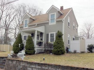 15 Curve St, Framingham, MA 01702