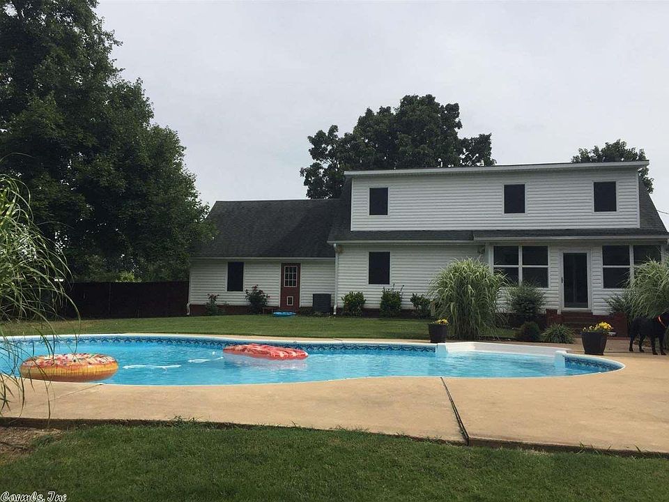 2nd image of 4621 Butler Rd
