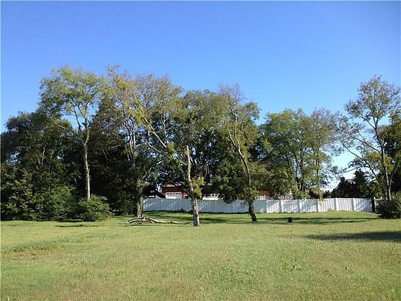 2nd image of 1506 Downing Ct