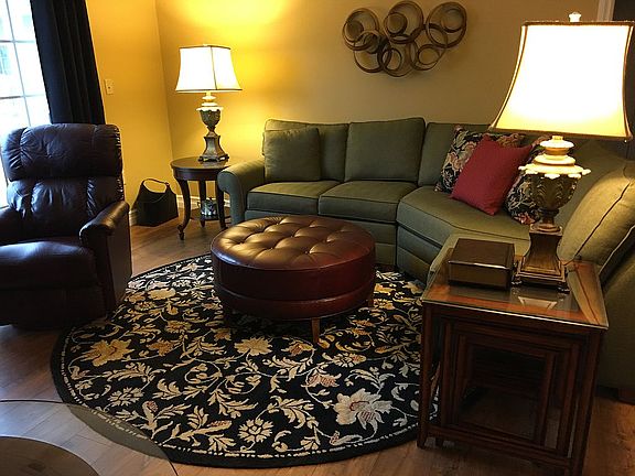 4th image of 8 Wall St APT 216