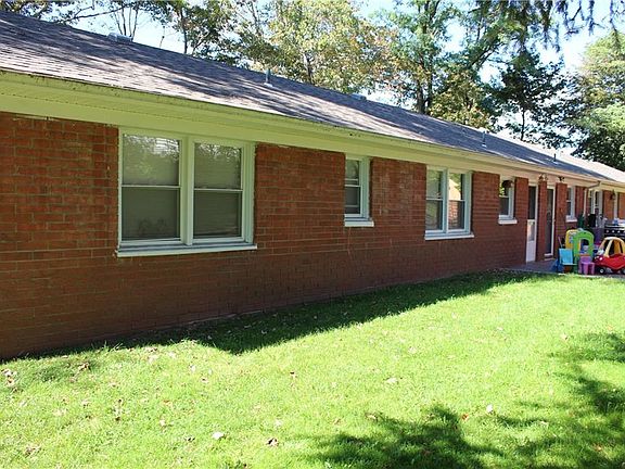 2nd image of 237 Underhill Ave #2