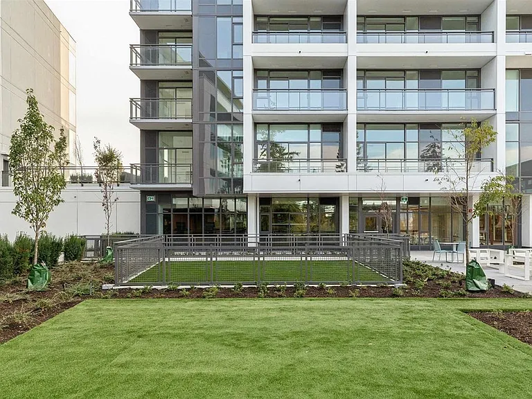 13675 107a Ave #1001 — Photo 9